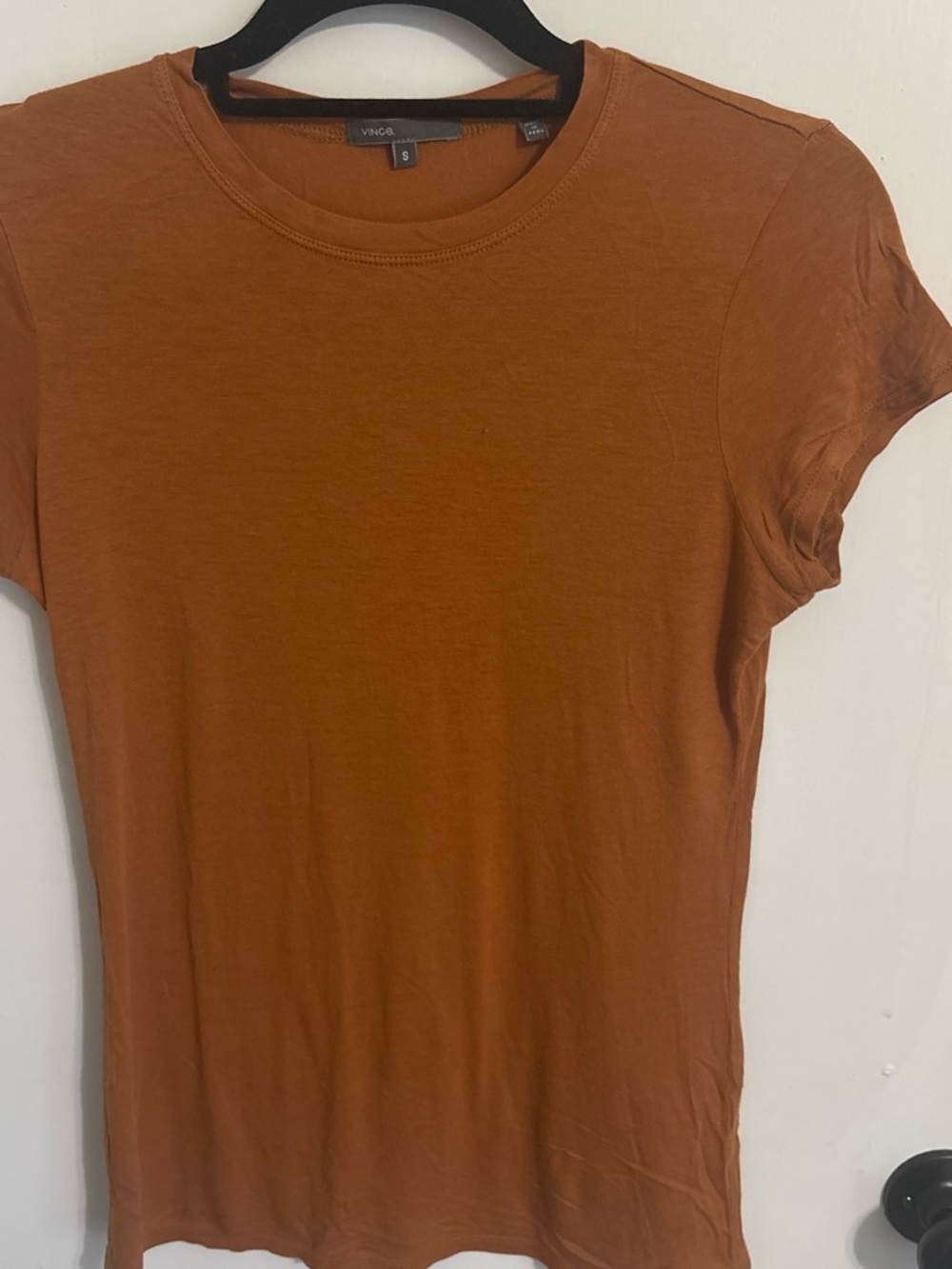 Vince Short-Sleeve Crewneck Tee in Rusty Orange